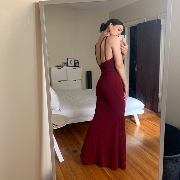 Lulus Dresses & Skirts - Lulu’s XS strappy back burgundy dress B